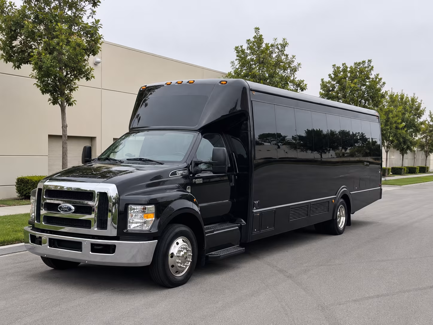 Elizabeth Homecoming & Prom Party Bus Rentals