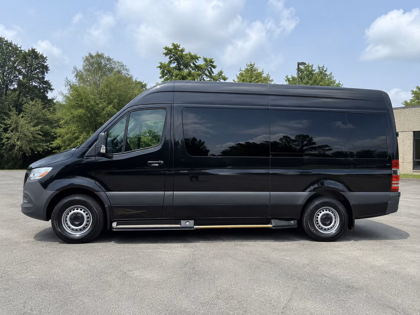 Mount Vernon Airport Shuttles & Transportation