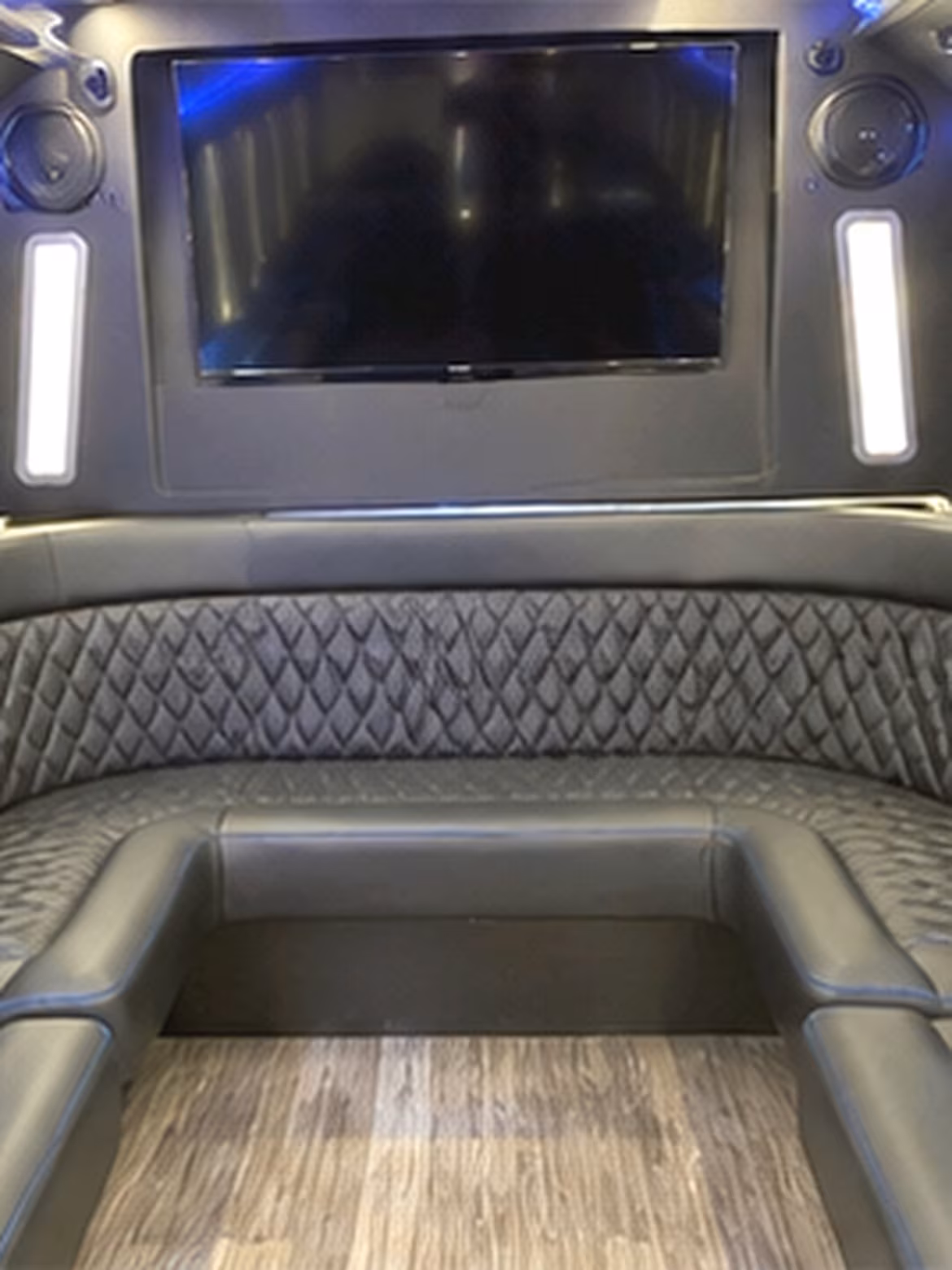 Mount Vernon Bachelor & Bachelorette Transportation